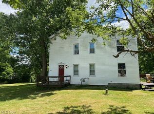 16177 Center St, Middlefield, OH 44062