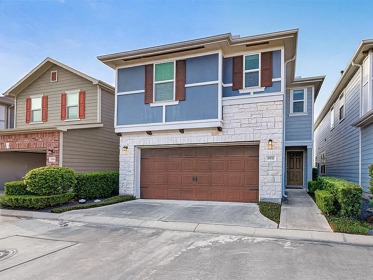 8932 Hollister Commons Ln — Photo 1