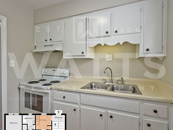 5th image of 1905 Courtney Dr APT 9