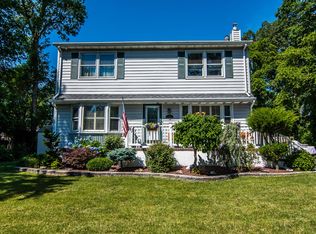 530 N Riverside Dr, Neptune, NJ 07753