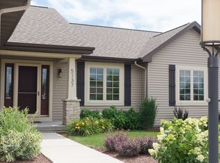 5137 Wild Meadow Dr, Sheboygan, WI 53083