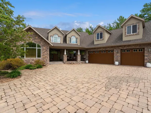 5023 Red Cedar St, Hermantown, MN 55811