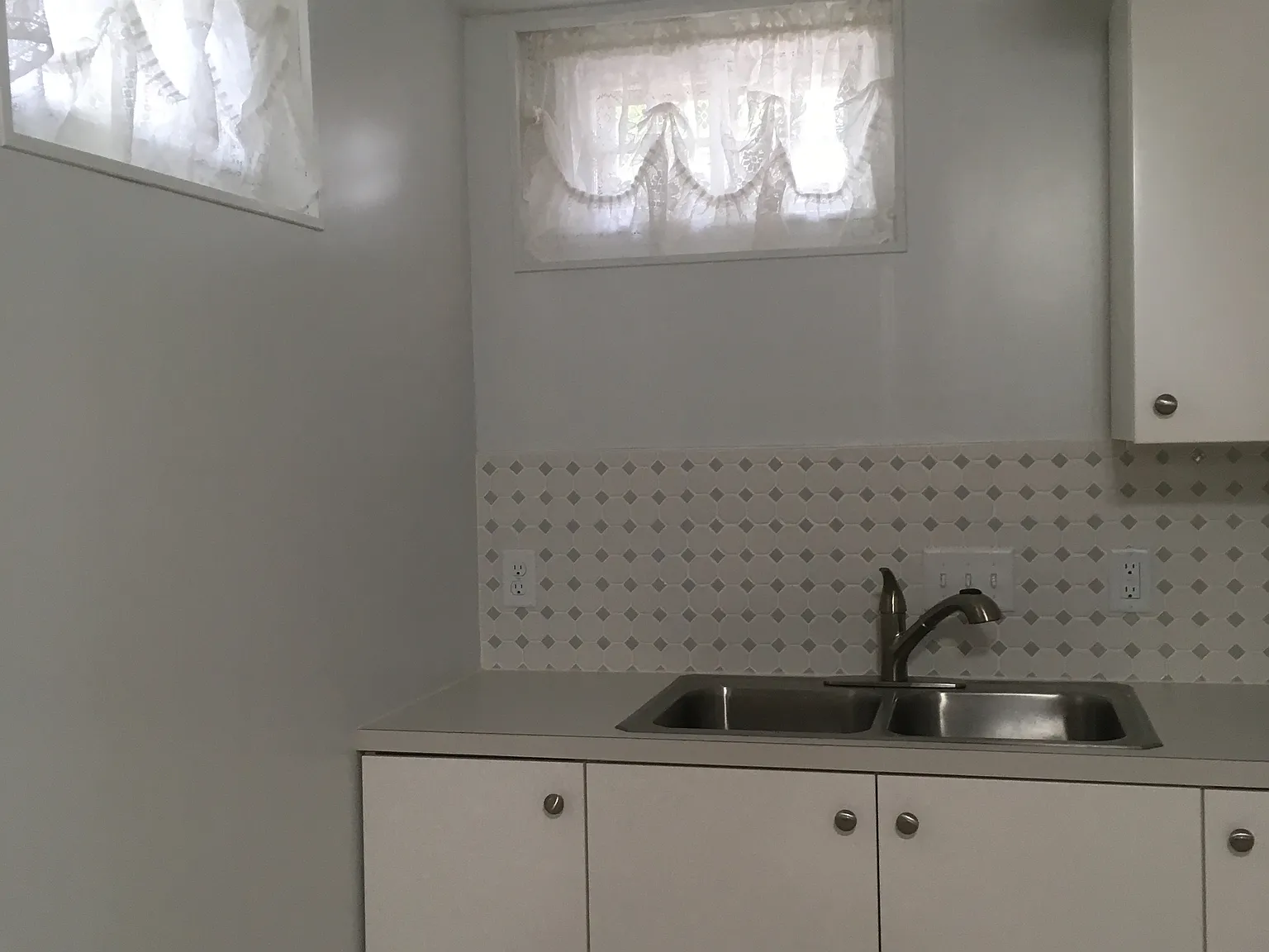 1 bed, $600 — Photo 2