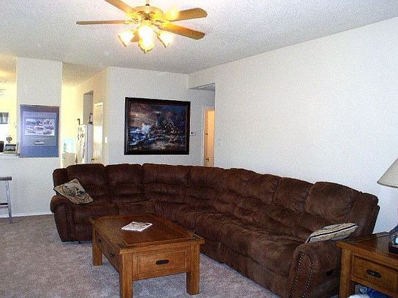 5th image of 2841 Goldfinch Dr