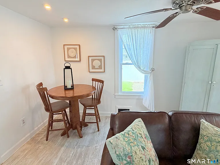 19 Willow St — Photo 5