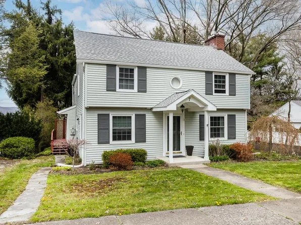 7 E 3rd St, Corning, NY 14830
