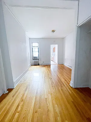Rented by Urban Real Estate Inc | media 19