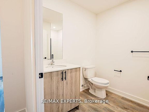 4th image of 2475 Old Bronte Rd #802