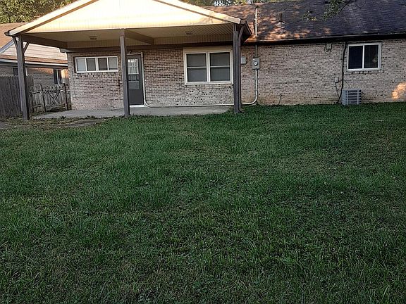 2nd image of 622 Carol Dr