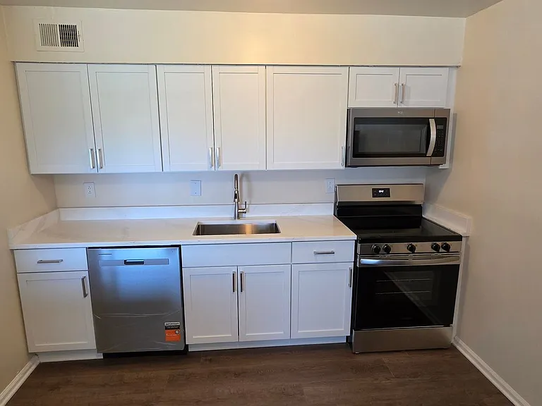 1810 Sparrow Rd — Photo 7