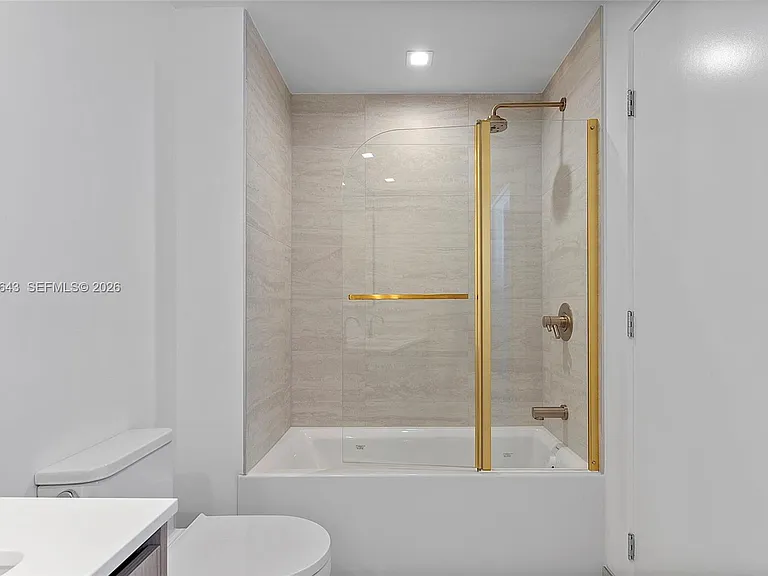 77 SE 5th St #1905 — Photo 9