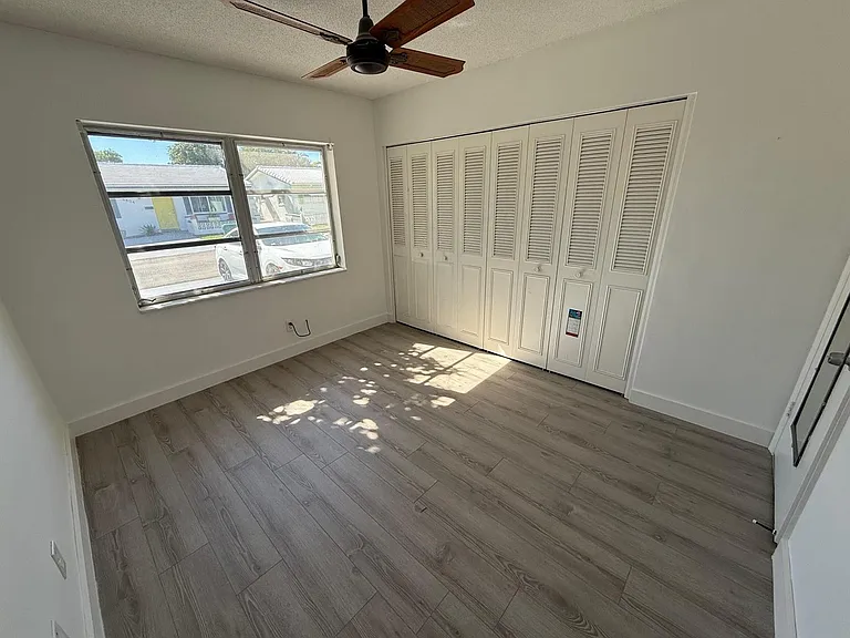 6805 NW 75th Dr — Photo 14