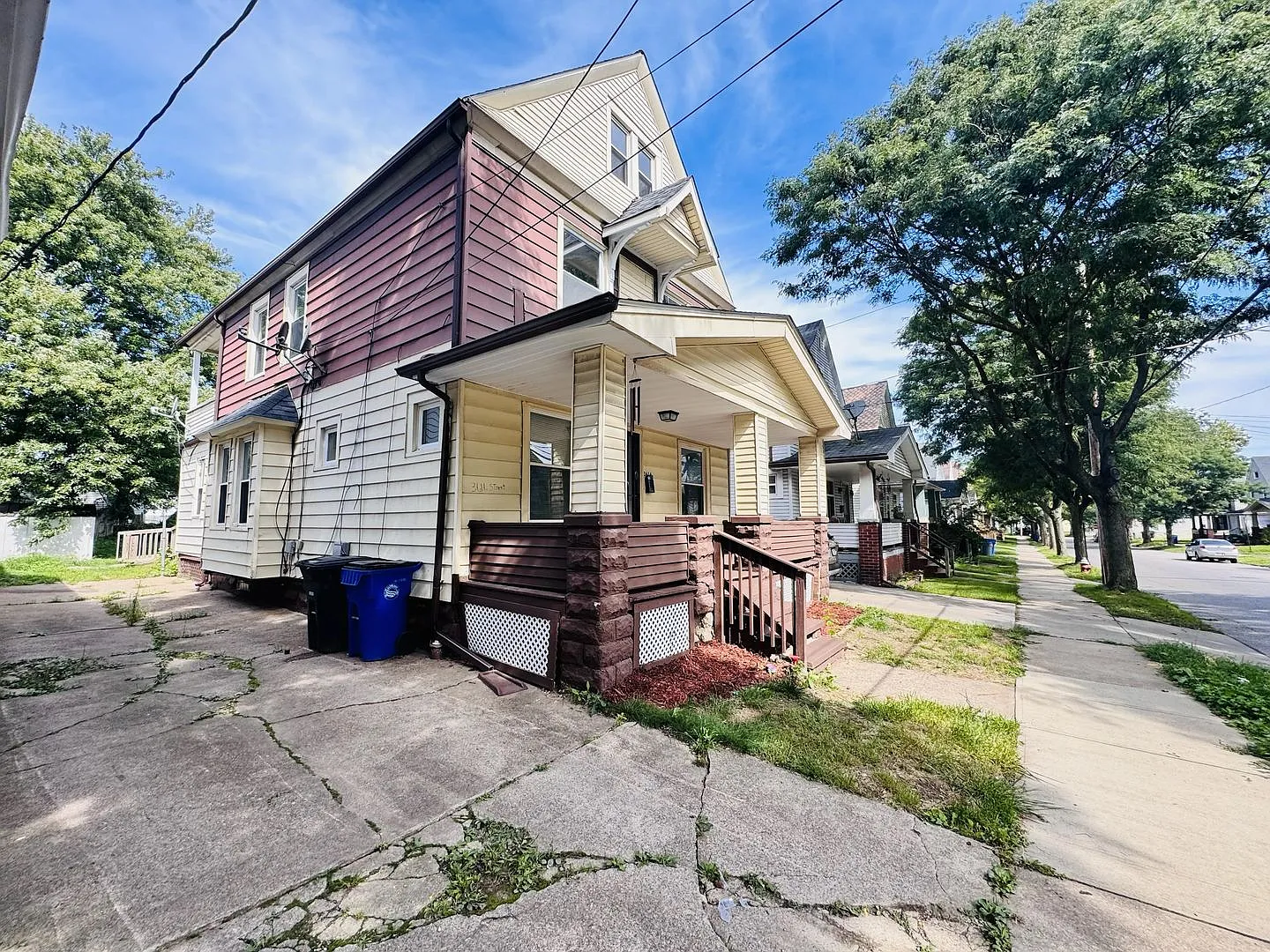 Charming 4-Bedroom Property in Prime Location — Photo 3