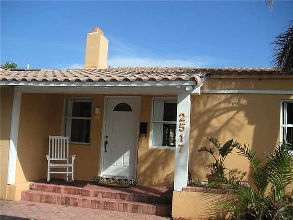 2nd image of 2517 E Las Olas Bl