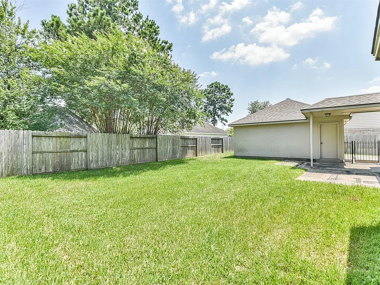 18802 Half Volley Cir — Photo 3