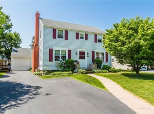 169 Montclair Dr, Rochester, NY 14617