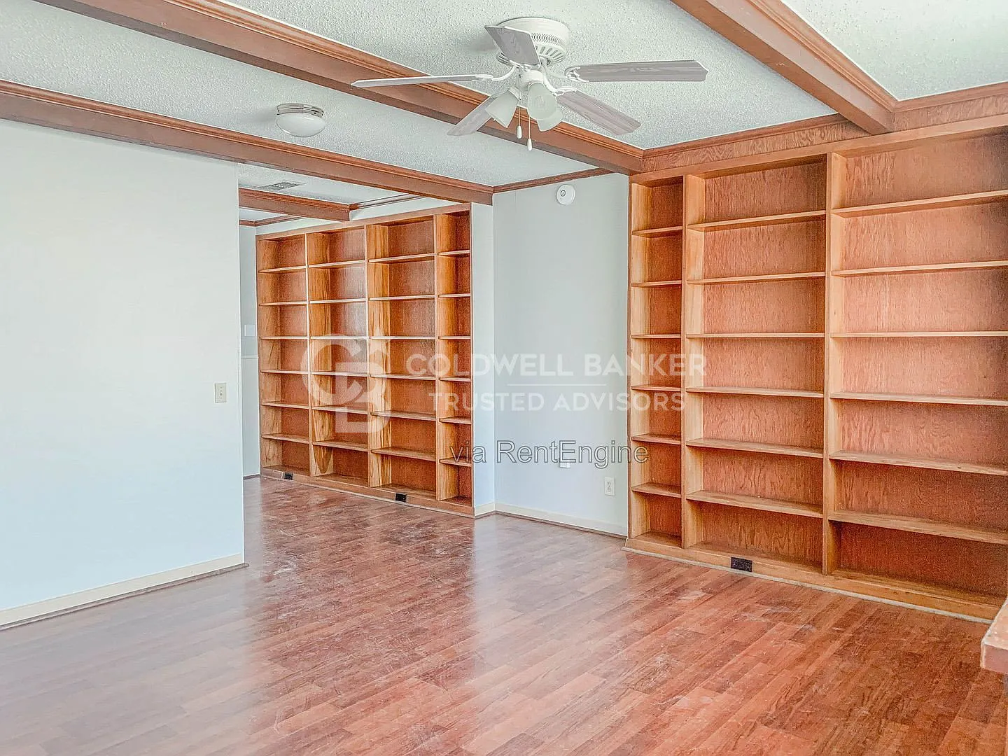 1 bed, 1.0 bath, 916 sqft, $775 — Photo 2