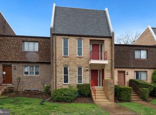 1704 Tyvale Ct, Vienna, VA 22182