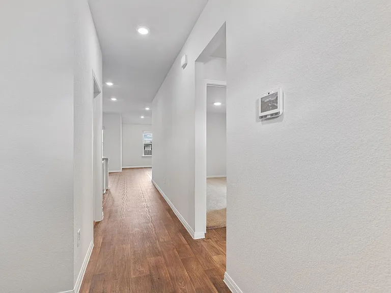 21020 Price Daniel Dr — Photo 3