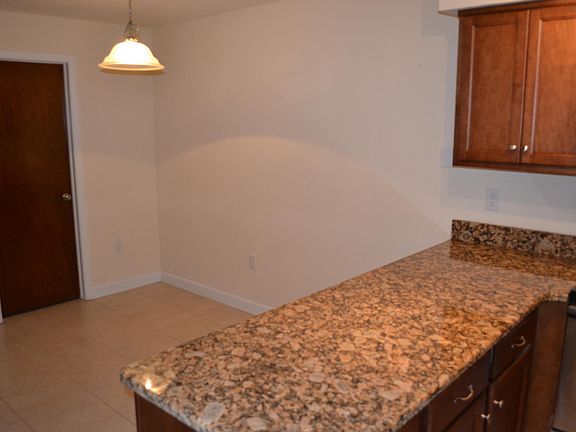 5th image of 1744 S Park Ave