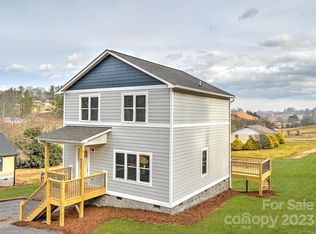 921 Newfound Rd, Leicester, NC 28748