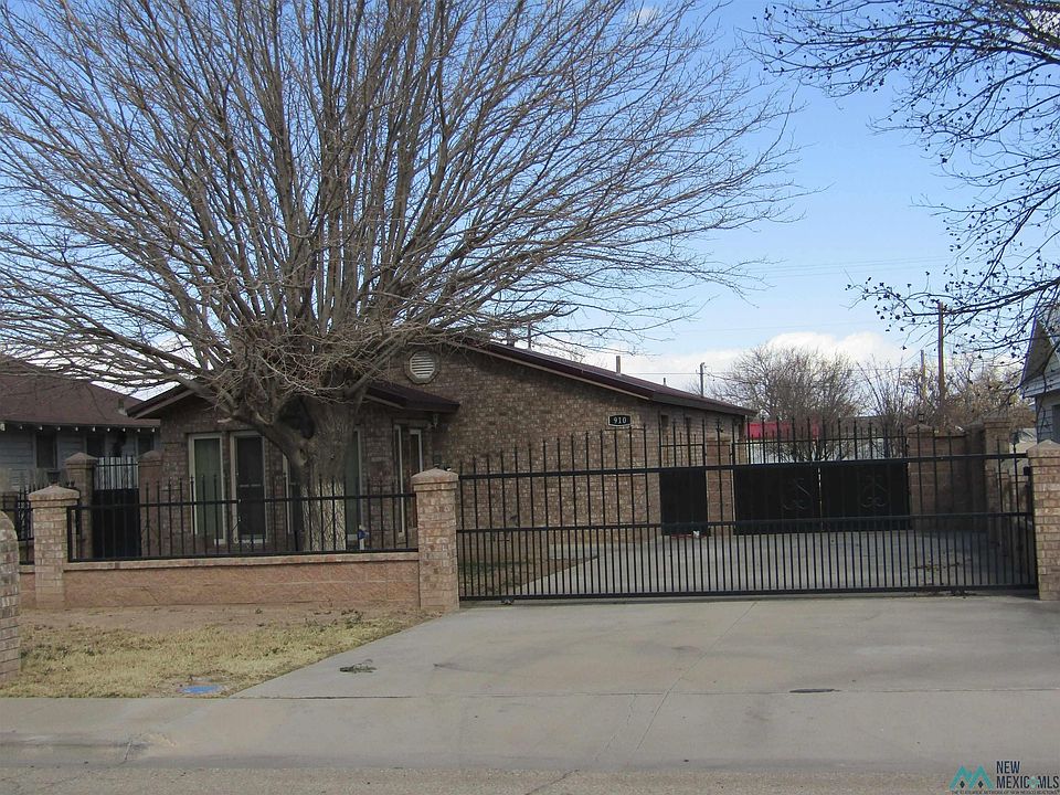 1st image of 910 W Chisum Ave