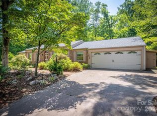 226 Camelot Dr, Morganton, NC 28655