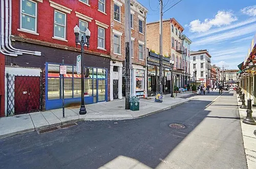 107 W Elder St #B Photo 1