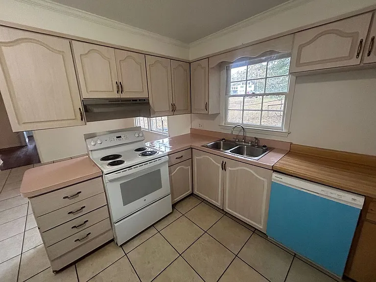 5524 Ransom Dr — Photo 7