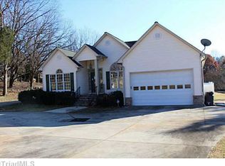 1000 Linger Rd, Winston Salem, NC 27127