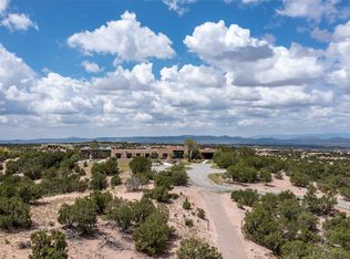 27 Sundance Ridge Cir, Santa Fe, NM 87506
