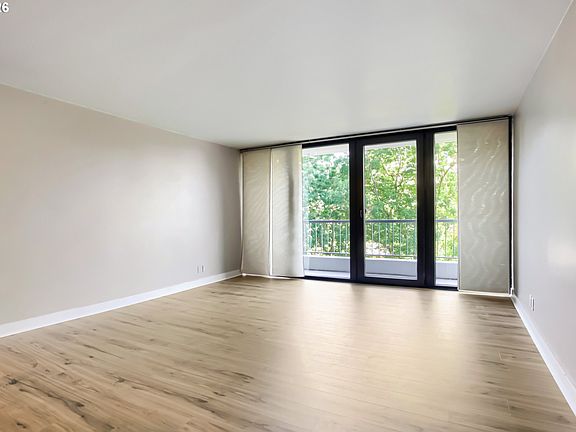 4th image of 111 SW Harrison St APT 4G