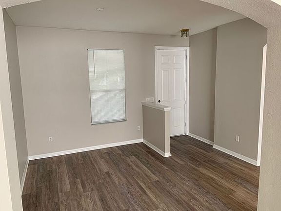 3rd image of 4205 Austen Falls Ln