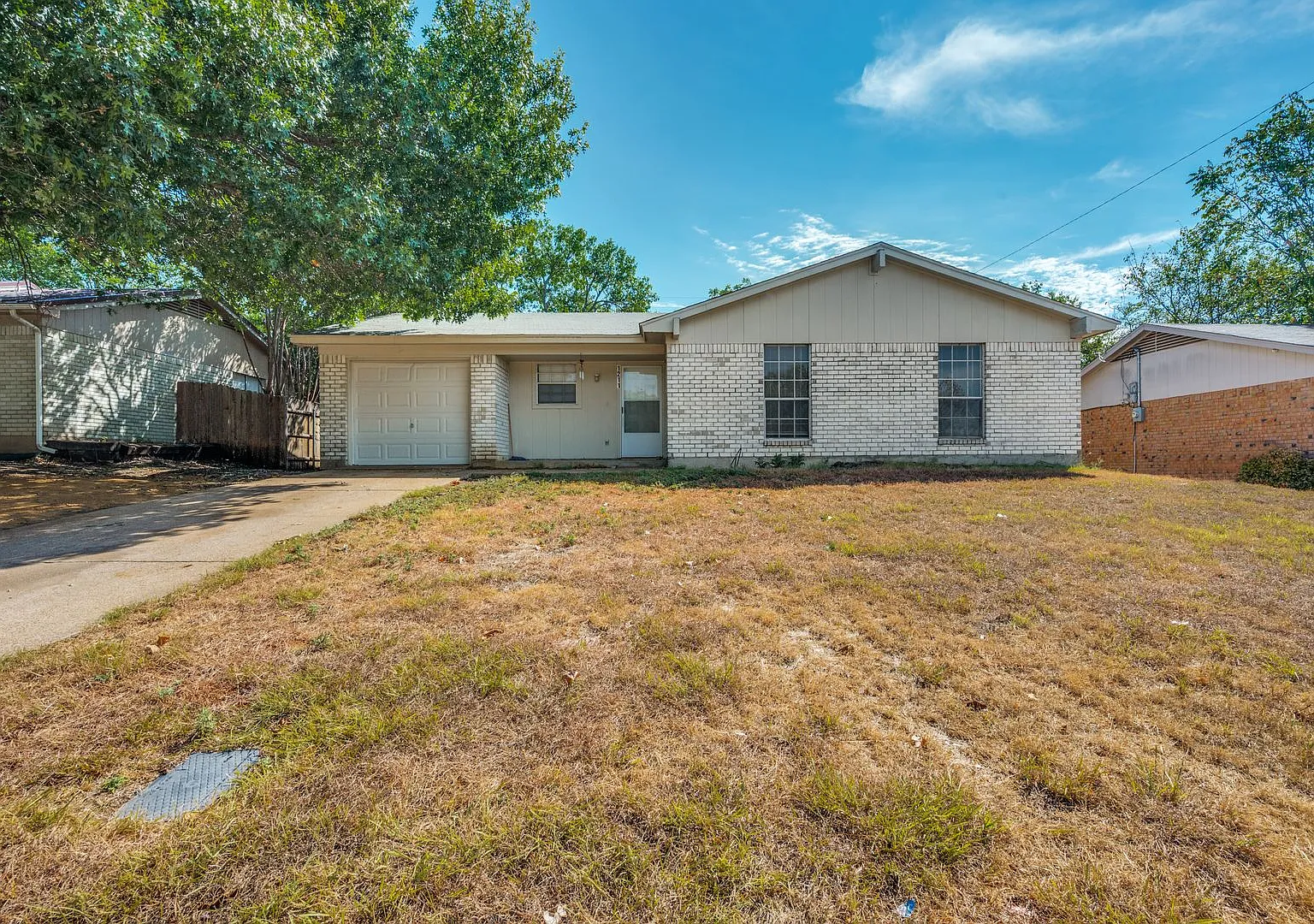 3-Bedroom Home for Rent in Cedar Hill, TX | Spacious Yard & Attached Garage — Photo 2