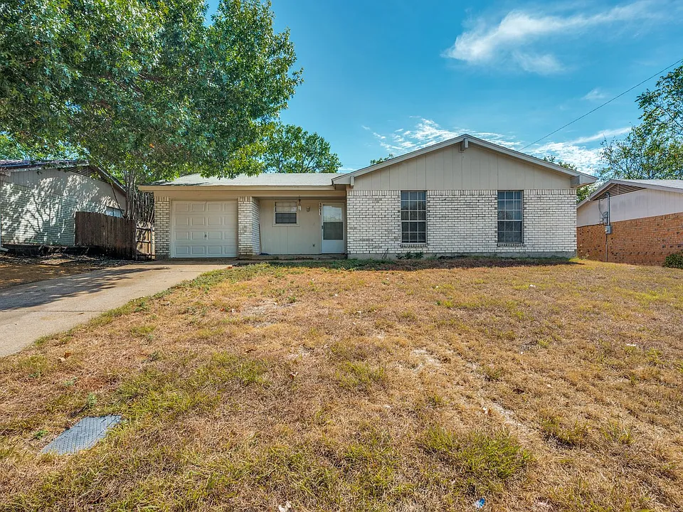 1211 Neptune Dr