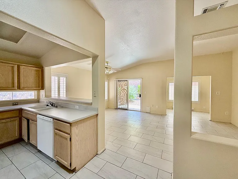 495 Edgefield Ridge Pl — Photo 42