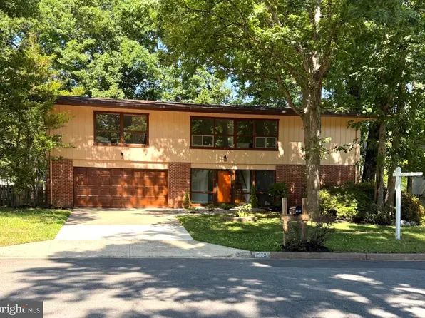 15739 Vista Dr, Dumfries, VA 22025