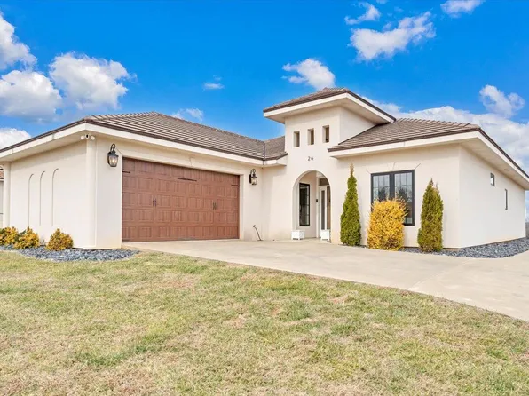 26 Royal Tern St, Wirtz, VA 24184