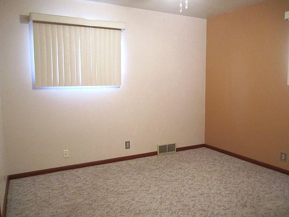 5th image of 1182 Idaho Ave SE