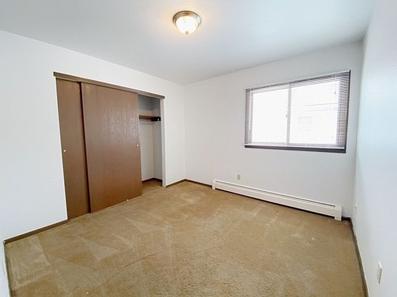 2nd image of 1521 Alpenhorn Ave APT 3