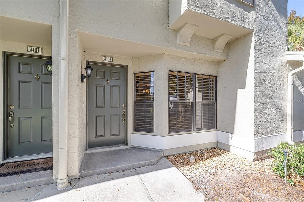 2 bed, 2.5 bath, 1185 sqft, $1,550 — Photo 4