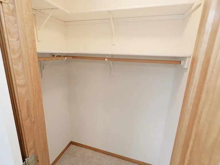 6907 Naples Dr — Photo 23