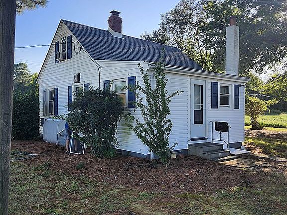 2nd image of 279 Fountain Gate Rd