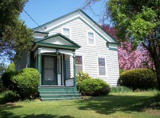 22 Scuttle Hole Rd, Water Mill, NY 11976