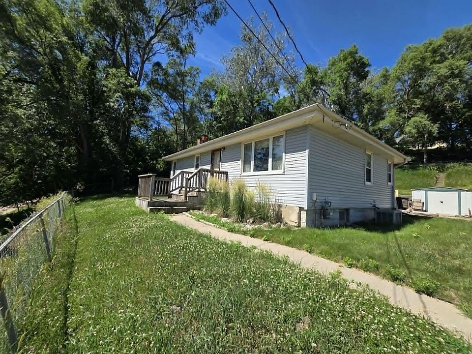 1st image of 221 S Dorman St