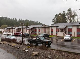 1199 S Water St APT A, Silverton, OR 97381