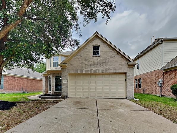 15323 Fir Woods Ln