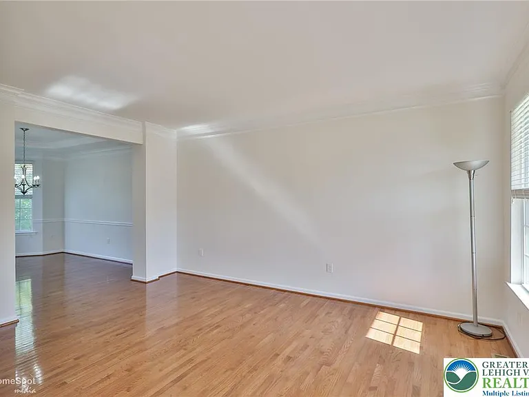 2784 Clark Pl — Photo 9