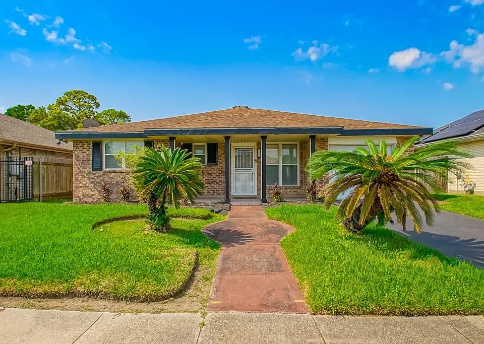 7708 Ligustrum Dr