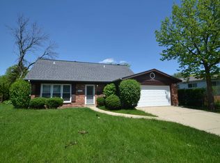 1415 Marion St, Schaumburg, IL